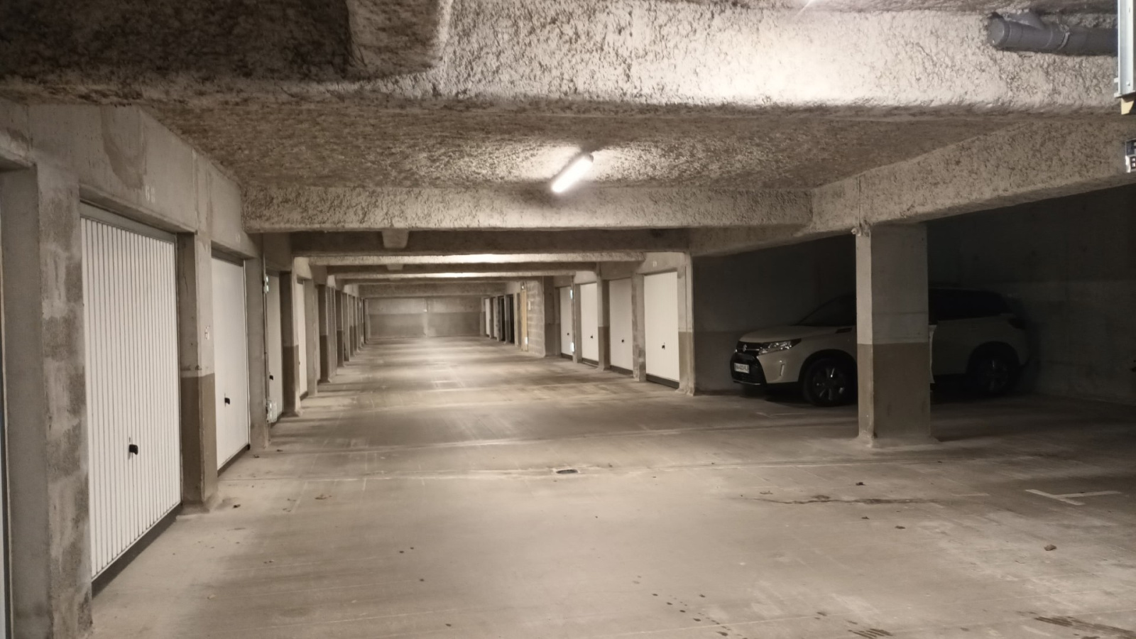 Image_1, Parking, Les Sables d'Olonne, ref :1175